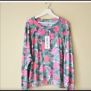 NWOT WILDFOX Island Holiday Sweater